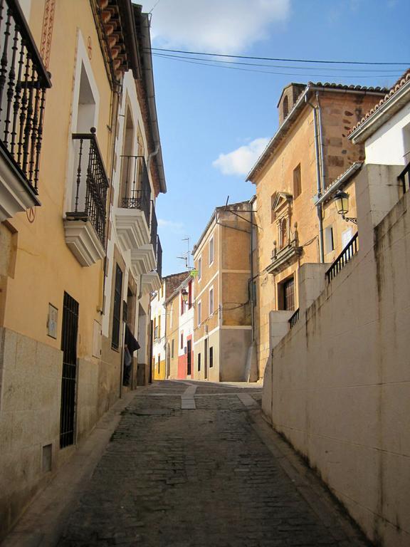 La Casina De Piedra Encanto - Parte Antigua De Касерес Номер фото